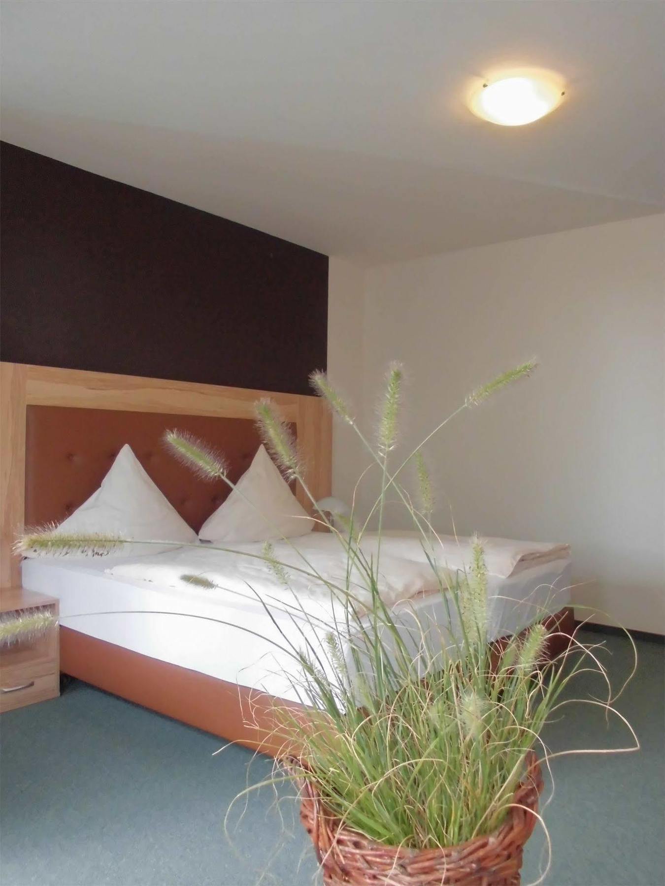 Hotel Roeb Nideggen Kültér fotó