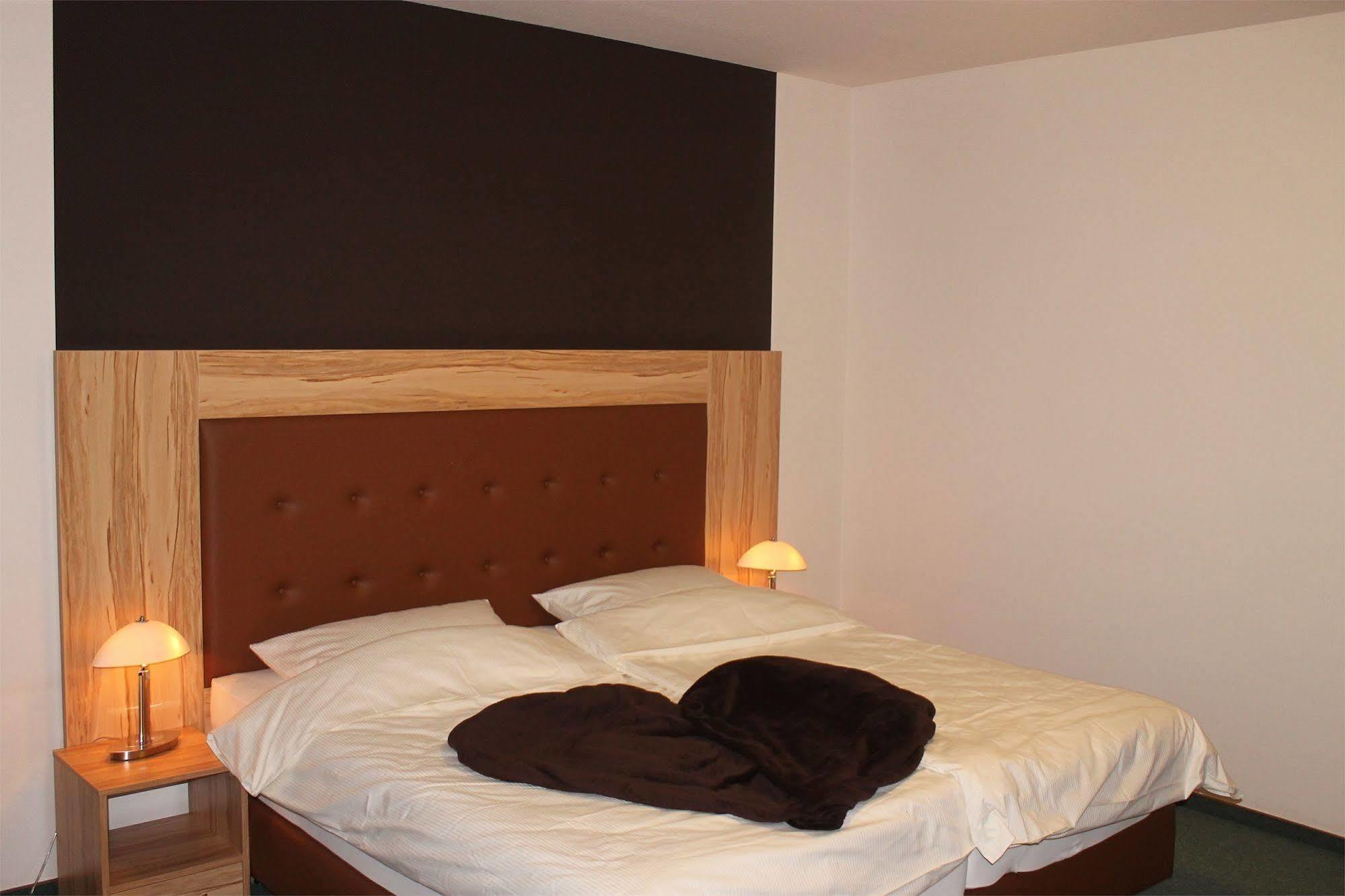Hotel Roeb Nideggen Kültér fotó